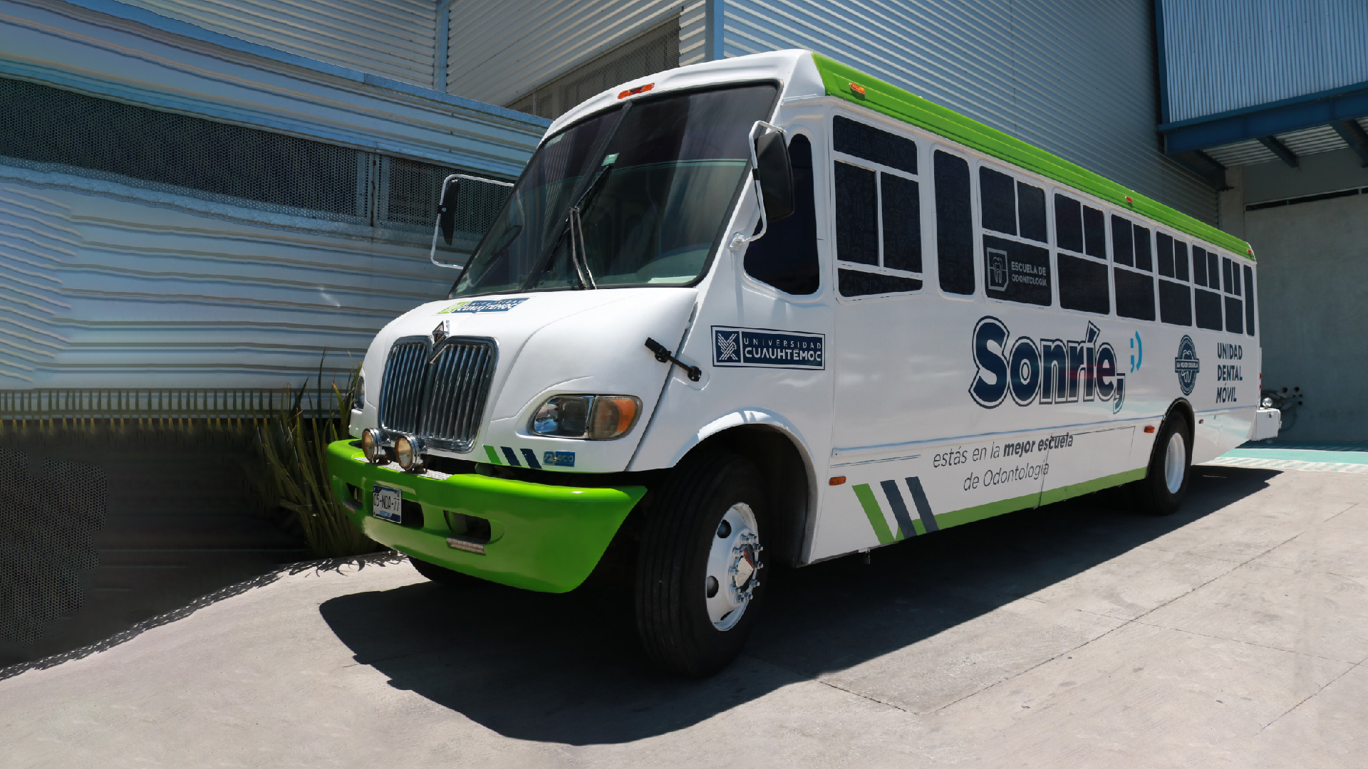 UCQ Corrección de imágenes instalaciones Odontología CMS_Clínica dental móvil