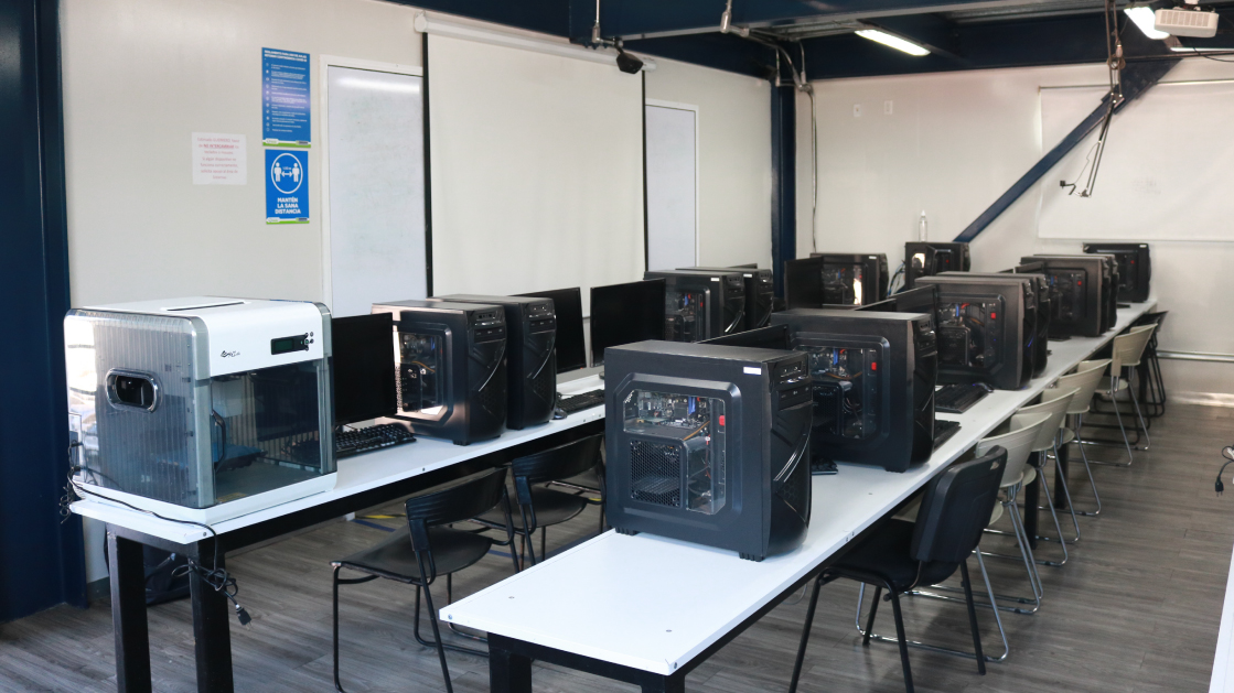 ucq CMS SECCIÓN comercio logistica_instalaciones 2